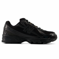 New Balance 740