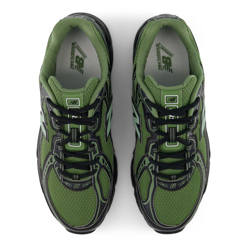 New Balance 740