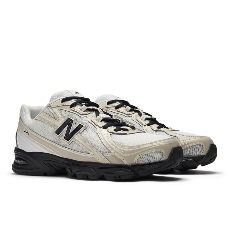 New Balance 770