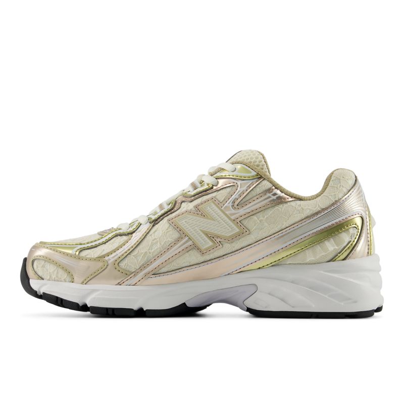 New Balance 740 Sea Salt/ Silver Metallic