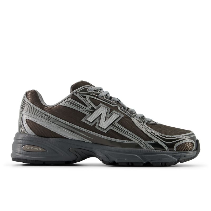 New Balance 740