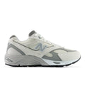 New Balance 880