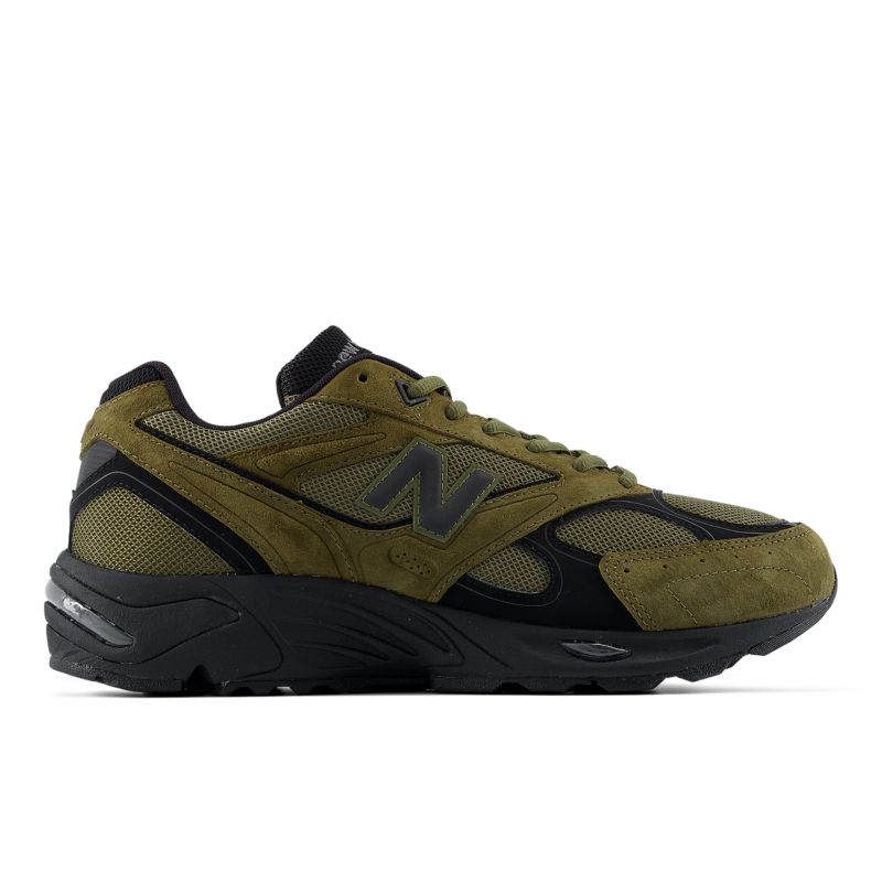New Balance 880