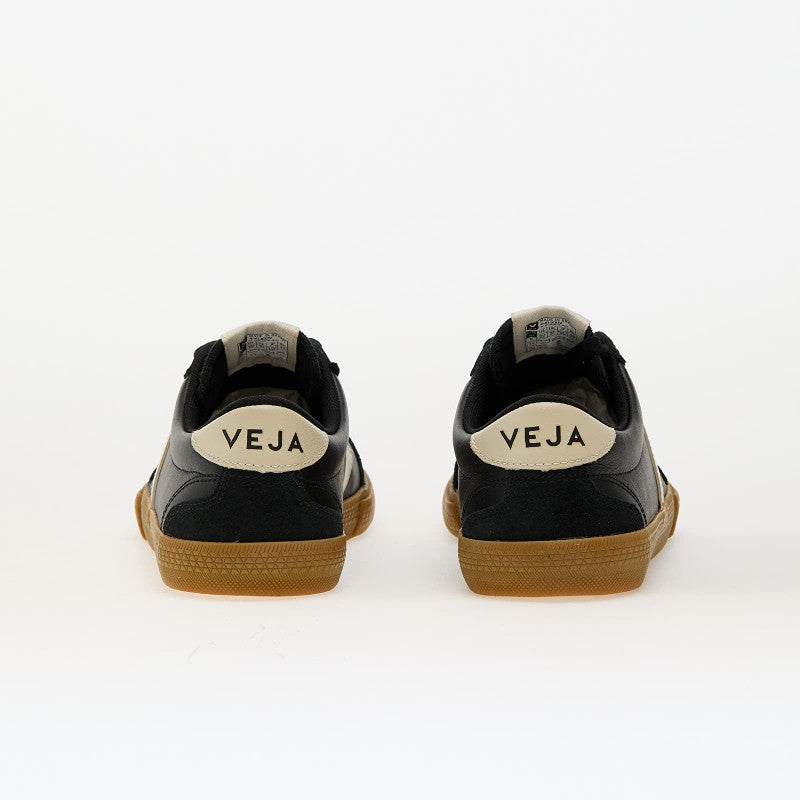 Veja Volley Black Pierre
