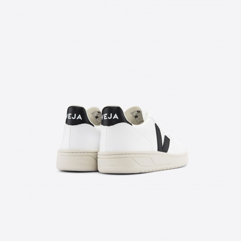 Veja Wmns V-10 C.W.L.