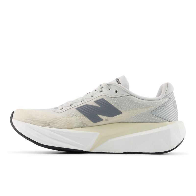 New Balance FuelCell Rebel v5