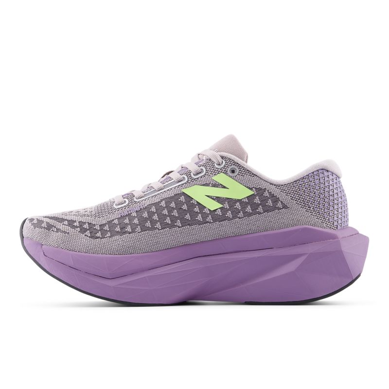 New Balance FuelCell SuperComp Trainer v3