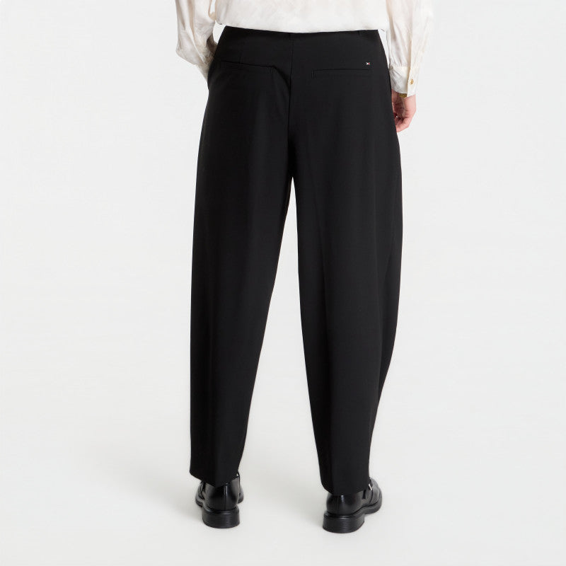 Tommy Hilfiger Bi-Stretch Barrel With Tab Black